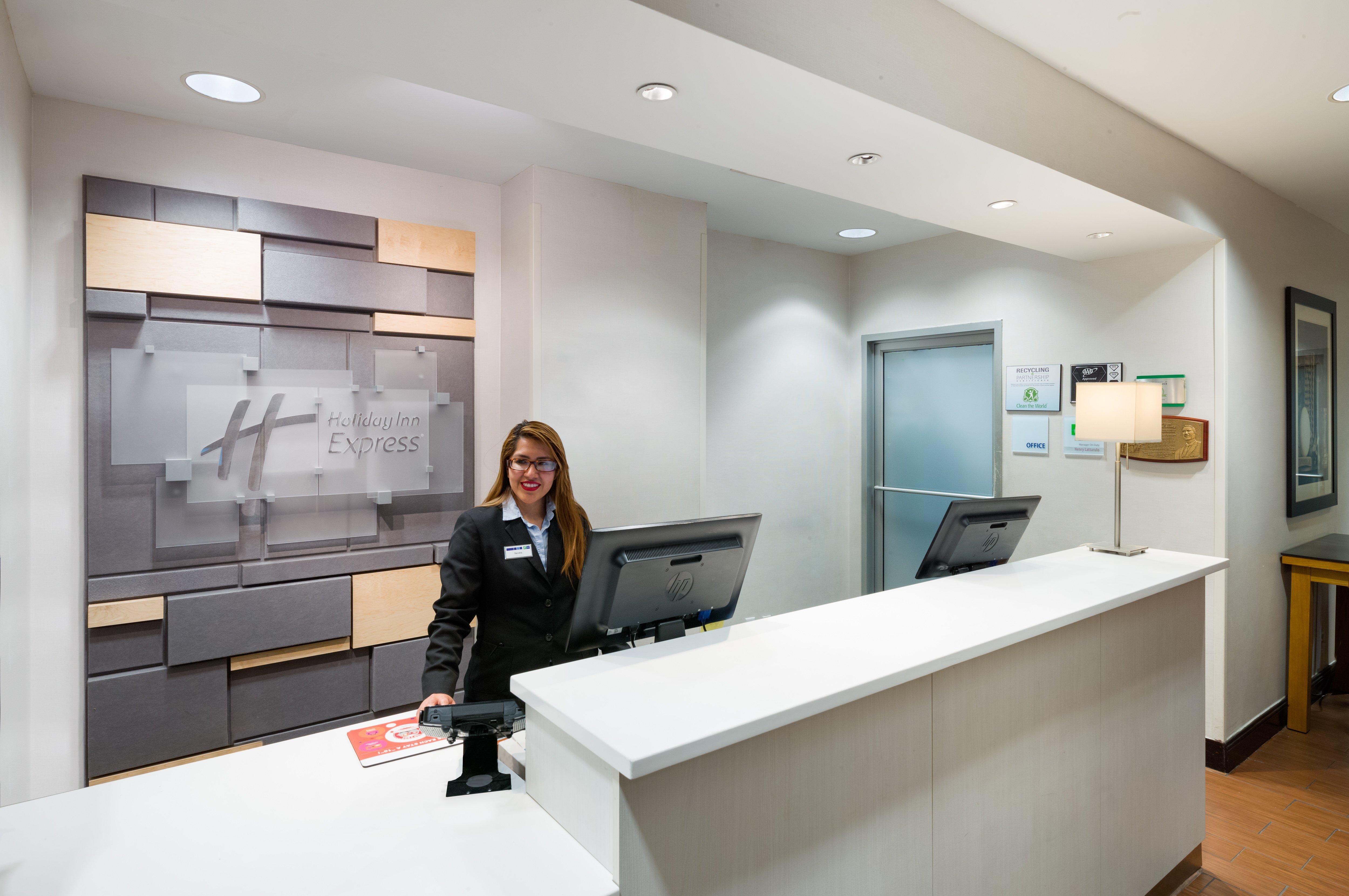 Holiday Inn Express - Times Square By Ihg Nova York Exterior foto